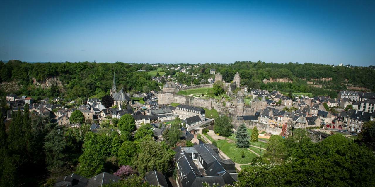 Hotel Particulier Le Mercier De Montigny -Une Nuit Sur Les Remparts- ฟูแฌร์ ภายนอก รูปภาพ